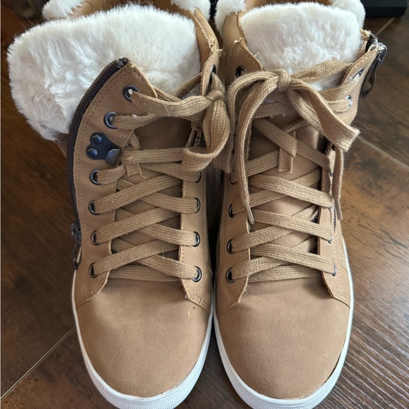 Used booties - Picture 4 of 5